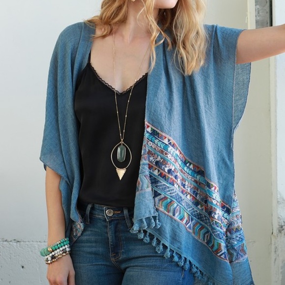 Fashion Kimonos - Picture 2 of 4